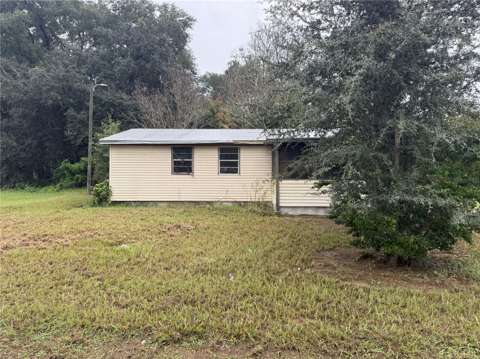 817 SE Pine Ave, home for sale in Fort Meade 33841