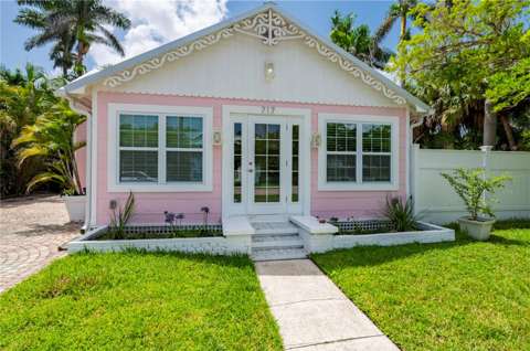 717 W Marion Avenue, home for sale on W Marion Avenue