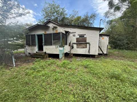 111 Cedar Avenue, home for sale in Palatka 32177