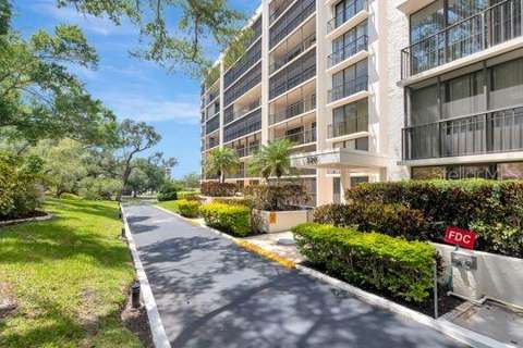 220 Belleview Boulevard #203, pool for sale in Belleair