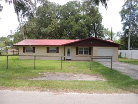330 SE 6Th Street, starter home for sale in Williston