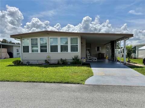 186 Hibiscus Way, gated community for sale in Leesburg