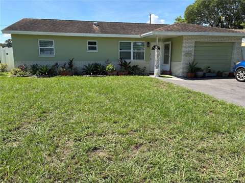 1443 Jeffords St, pool for sale in Clearwater