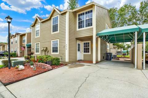 9010 Lake Place Lane, home for sale in Tampa 33634