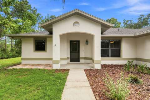 7410 W Newcastle Court, $300k–$500k for sale in Dunnellon