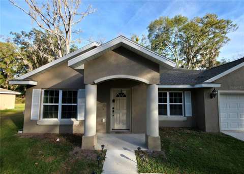 2825 SE 140Th Place, home for sale on SE 140Th Place