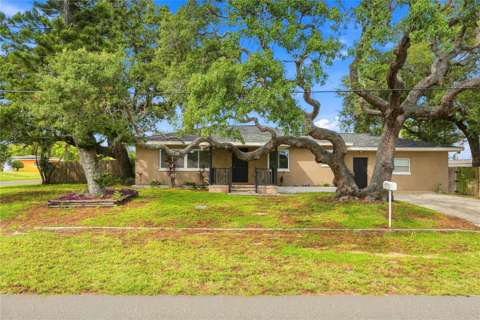 10719 Cherokee Drive, home for sale in St. Petersburg 33708