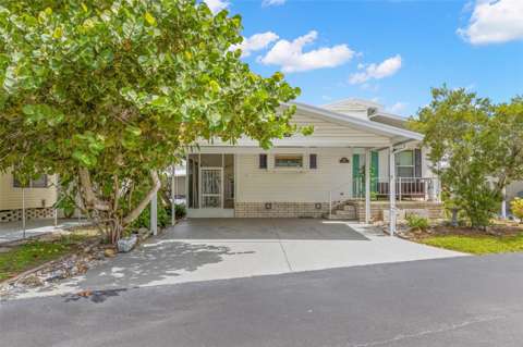 357 Mount Saxon Avenue #323, golf community for sale in St. Petersburg
