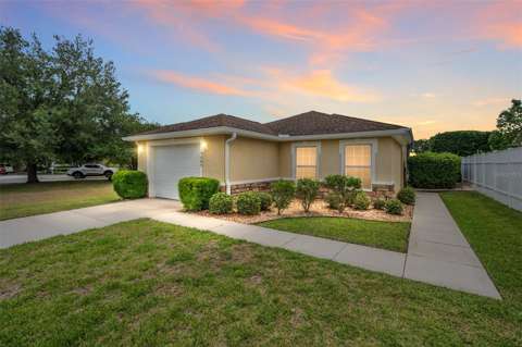 5085 NE 122Nd Boulevard, home for sale in Oxford 34484