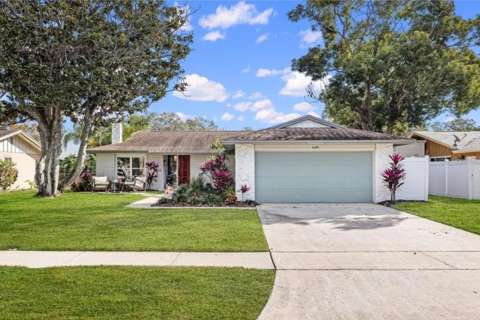 11145 Bella Loma Drive, home for sale in Largo 33774