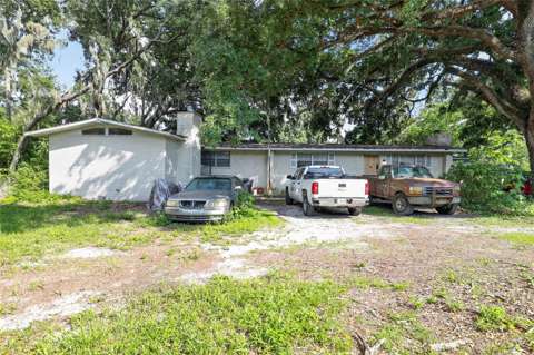 10109 Main Street, $300k–$500k for sale in Thonotosassa