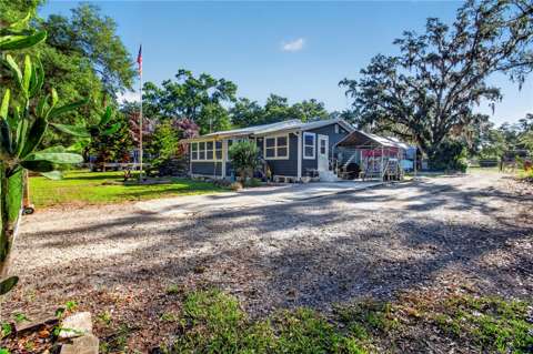 10627 Mcintosh Road, $300k–$500k for sale in Thonotosassa