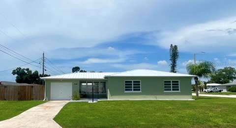 4675 Orlando Circle, home for sale in Bradenton 34207