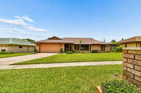 507 Fernwood Drive, pool for sale in Altamonte Springs