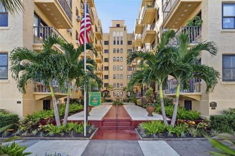 130 4Th Avenue #702, home for sale in St. Petersburg 33701