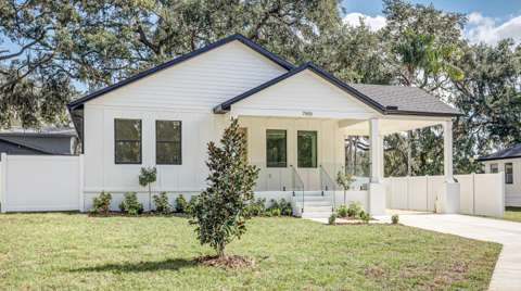 7905 N Greenwood Avenue, home for sale on N Greenwood Avenue