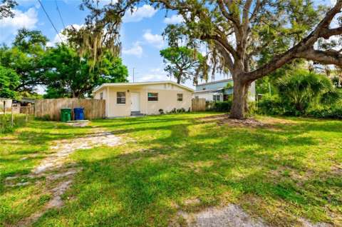 2438 N Ramona Circle, $300k–$500k for sale in Tampa