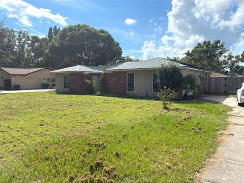615 Cambridge Court, 4-bedroom for sale in Longwood