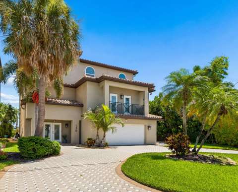 136 Devon Drive, waterfront for sale in Clearwater Beach