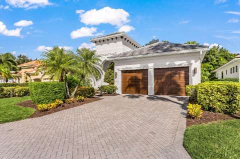 7184 Whitemarsh Circle, home for sale in Bradenton 34202