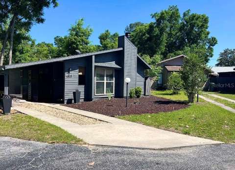 1819 SW 29Th Terrace, home for sale on SW 29Th Terrace