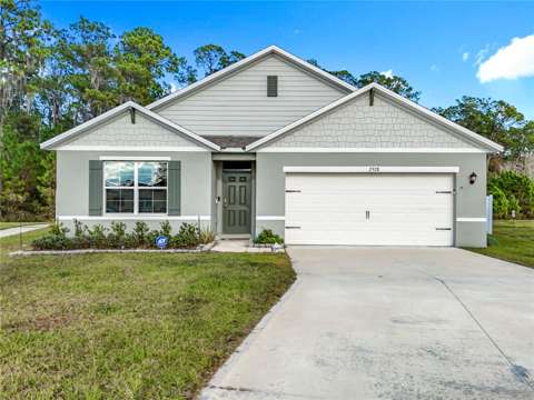 2928 Canary Lane, waterfront for sale in Tavares