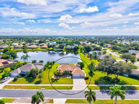 203 Lake Victoria Court, waterfront for sale in Englewood