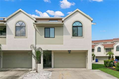 2376 Hanover Drive, golf community for sale in Dunedin