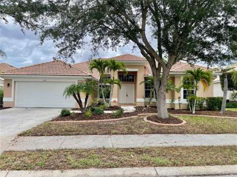 6119 Palomino Circle, home for sale in Bradenton 34201