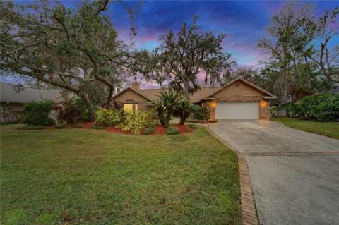 2913 Aston Avenue, golf community for sale in Plant City