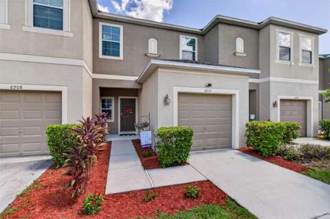 6710 Holly Heath Drive, waterfront for sale in Riverview