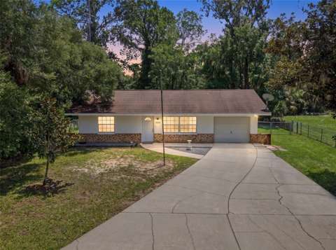 7022 W Crestview Lane, starter home for sale in Crystal River