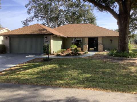 34433 Cedarfield Drive, starter home for sale in Dade City