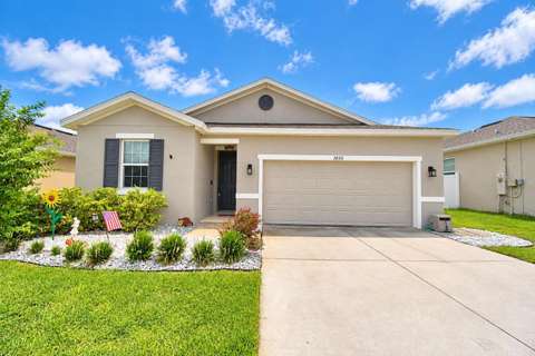 1033 Heirloom Drive, 4-bedroom for sale in Haines City