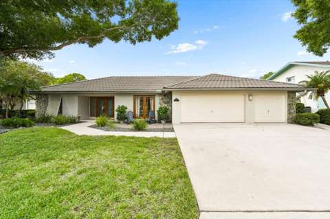 2900 Sandpiper Place, home for sale in Clearwater 33762