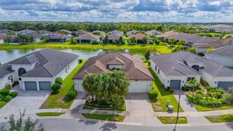 4906 Pamplona Court, home for sale in Wimauma 33598