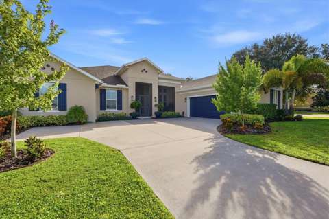 5209 Lake Venice Drive, home for sale in Wimauma 33598