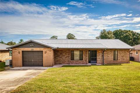 6712 Cypress Drive, home for sale in Lake Wales 33898