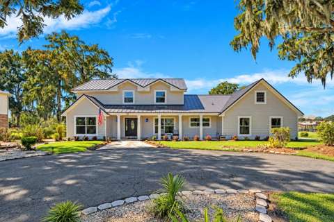 1201 S 9Th Street, 4-bedroom for sale in Leesburg