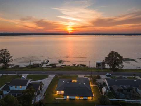 1106 Lake Ariana Boulevard, home for sale on Lake Ariana Boulevard