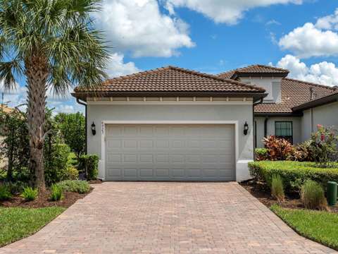 6923 Holbrook Cove, home for sale in Bradenton 34202
