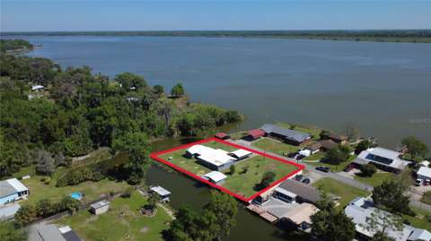 664 Cr 467, home for sale in Lake Panasoffkee 33538