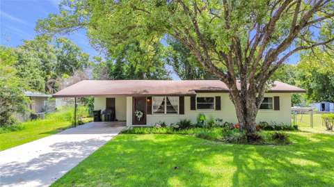 220 Pinehurst Dr, starter home for sale in Auburndale