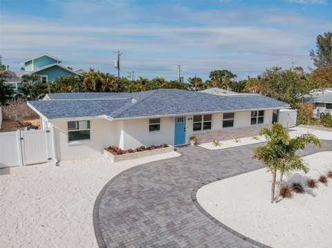 408 71St Street, 4-bedroom for sale in Holmes Beach