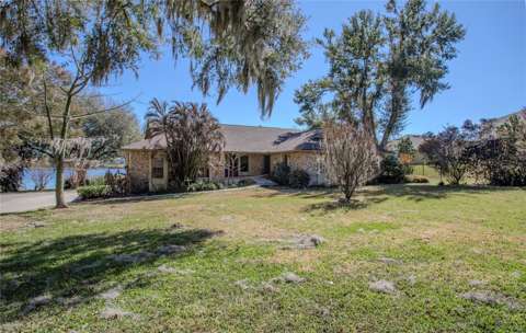 13 Hermosa Drive, waterfront for sale in Eustis
