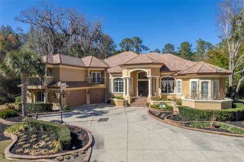 695 SE 47Th Loop, home for sale on SE 47Th Loop