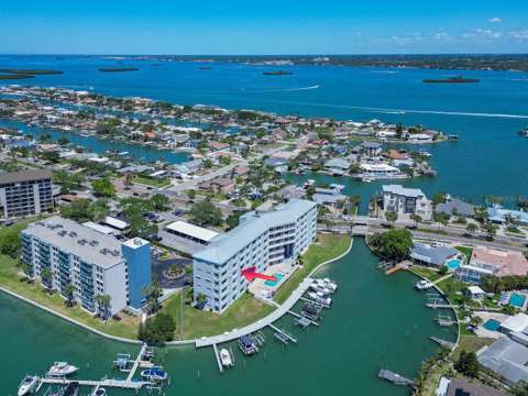 610 Island Way #407, $300k–$500k for sale in Clearwater Beach