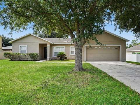 422 Columbia Court, home for sale in Poinciana 34759
