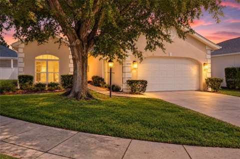 3040 SW 41St Place, home for sale on SW 41St Place