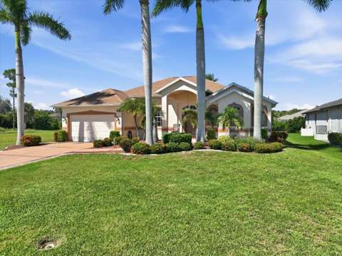 185 Rotonda Boulevard, home for sale in Rotonda West 33947